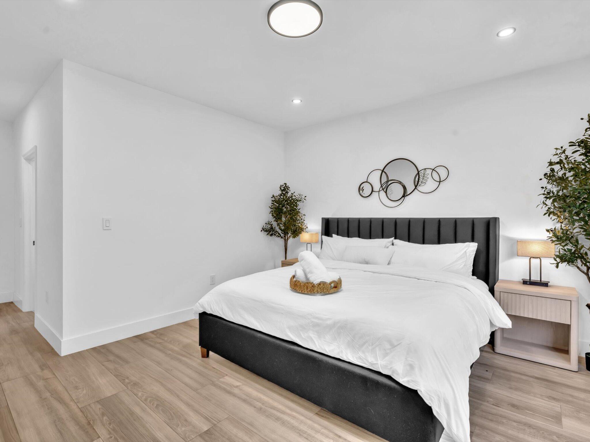 LAUDERDALE PARK 6-33 1/2 - Residential