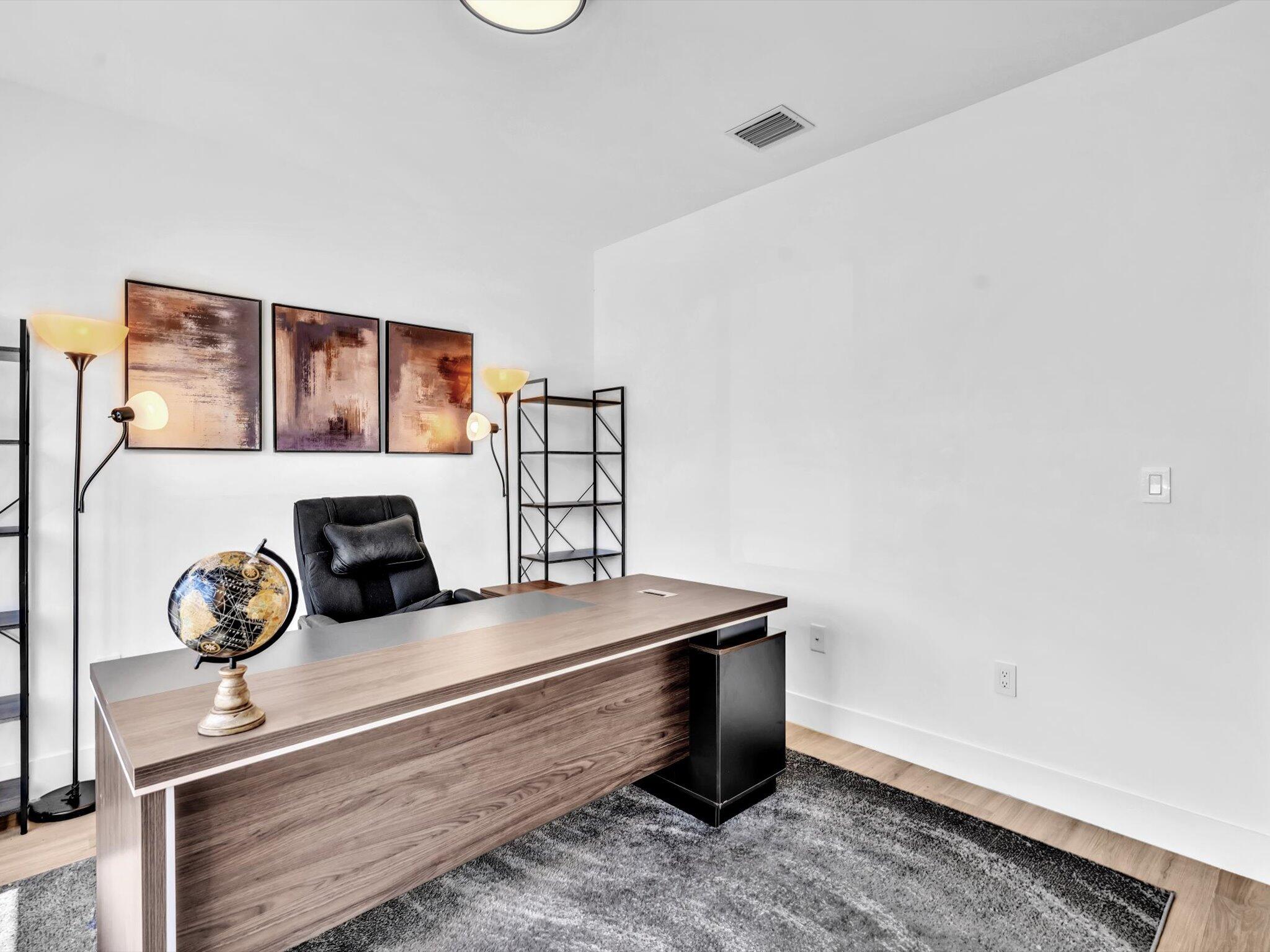 LAUDERDALE PARK 6-33 1/2 - Residential