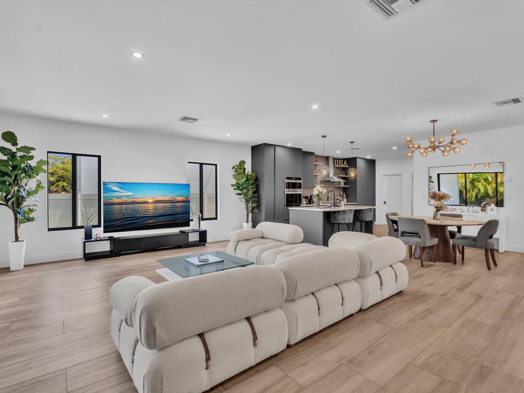 LAUDERDALE PARK 6-33 1/2 - Residential