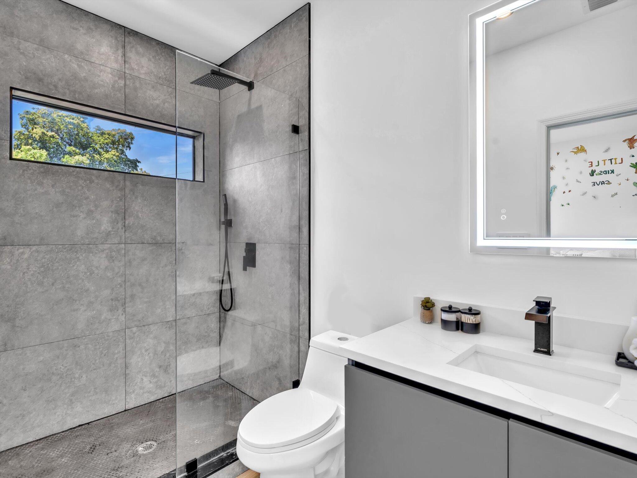 LAUDERDALE PARK 6-33 1/2 - Residential