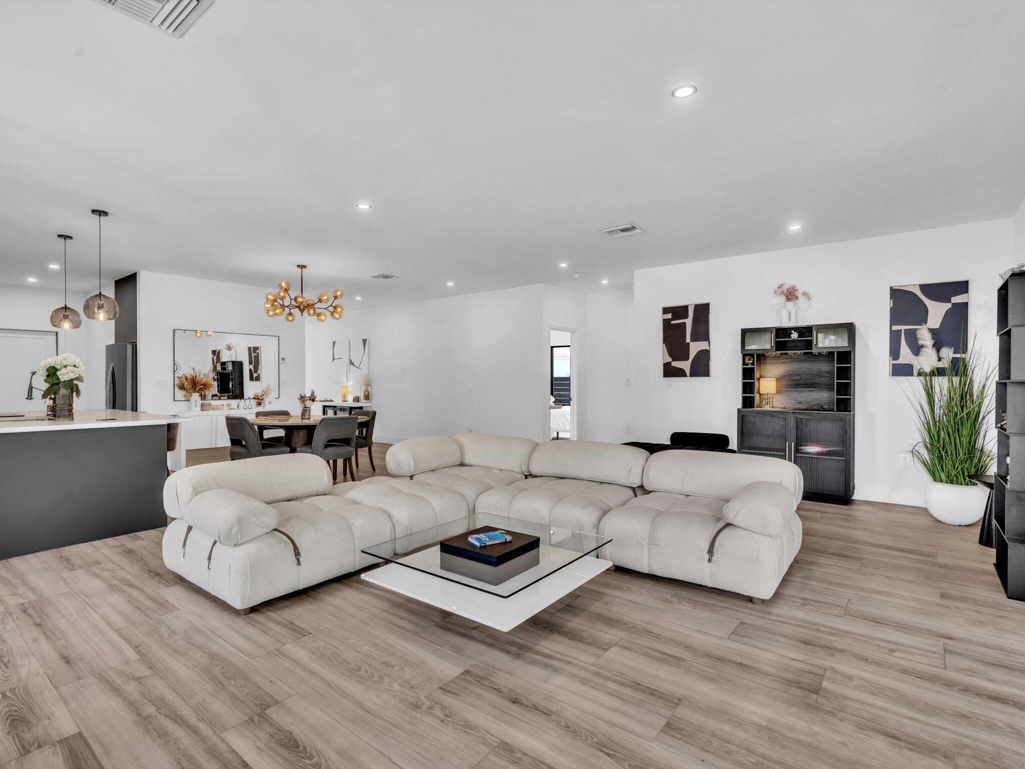 LAUDERDALE PARK 6-33 1/2 - Residential