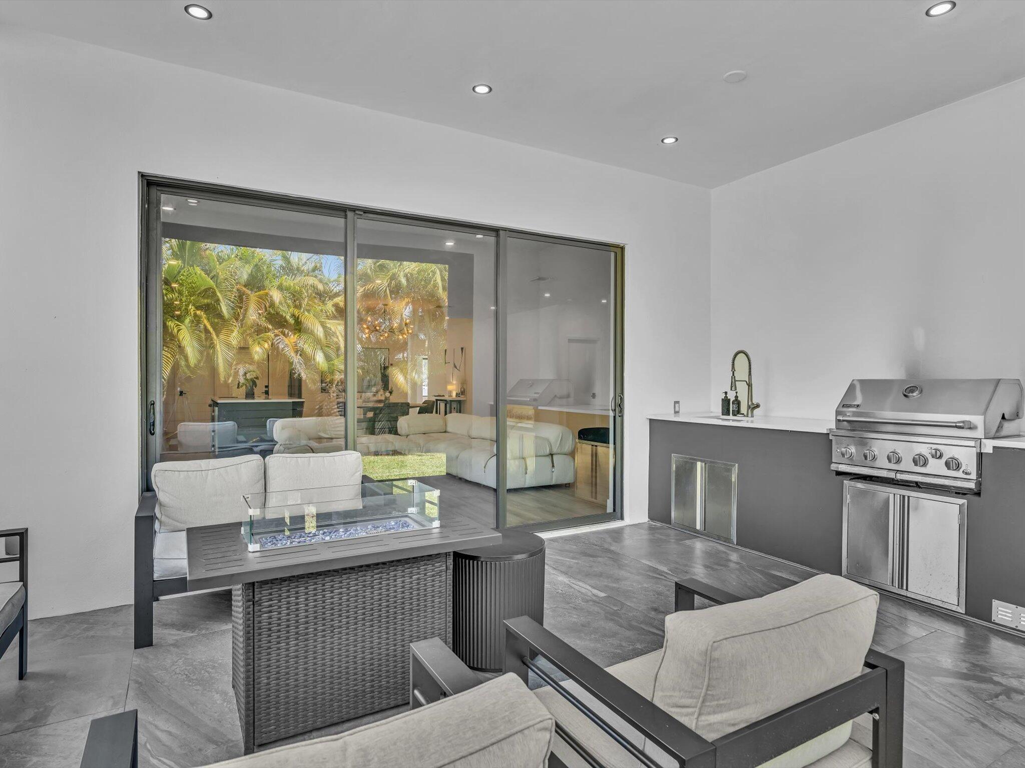 LAUDERDALE PARK 6-33 1/2 - Residential