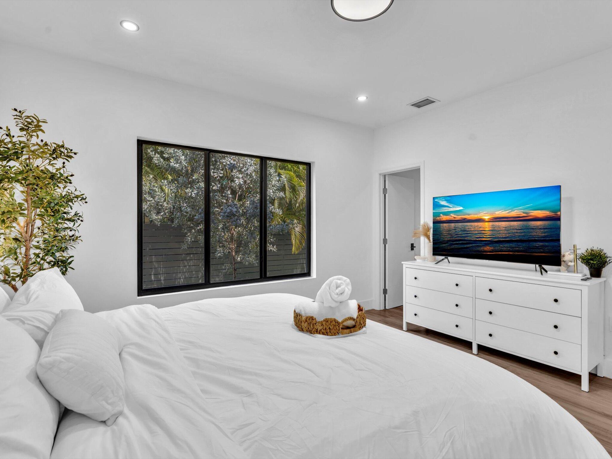 LAUDERDALE PARK 6-33 1/2 - Residential