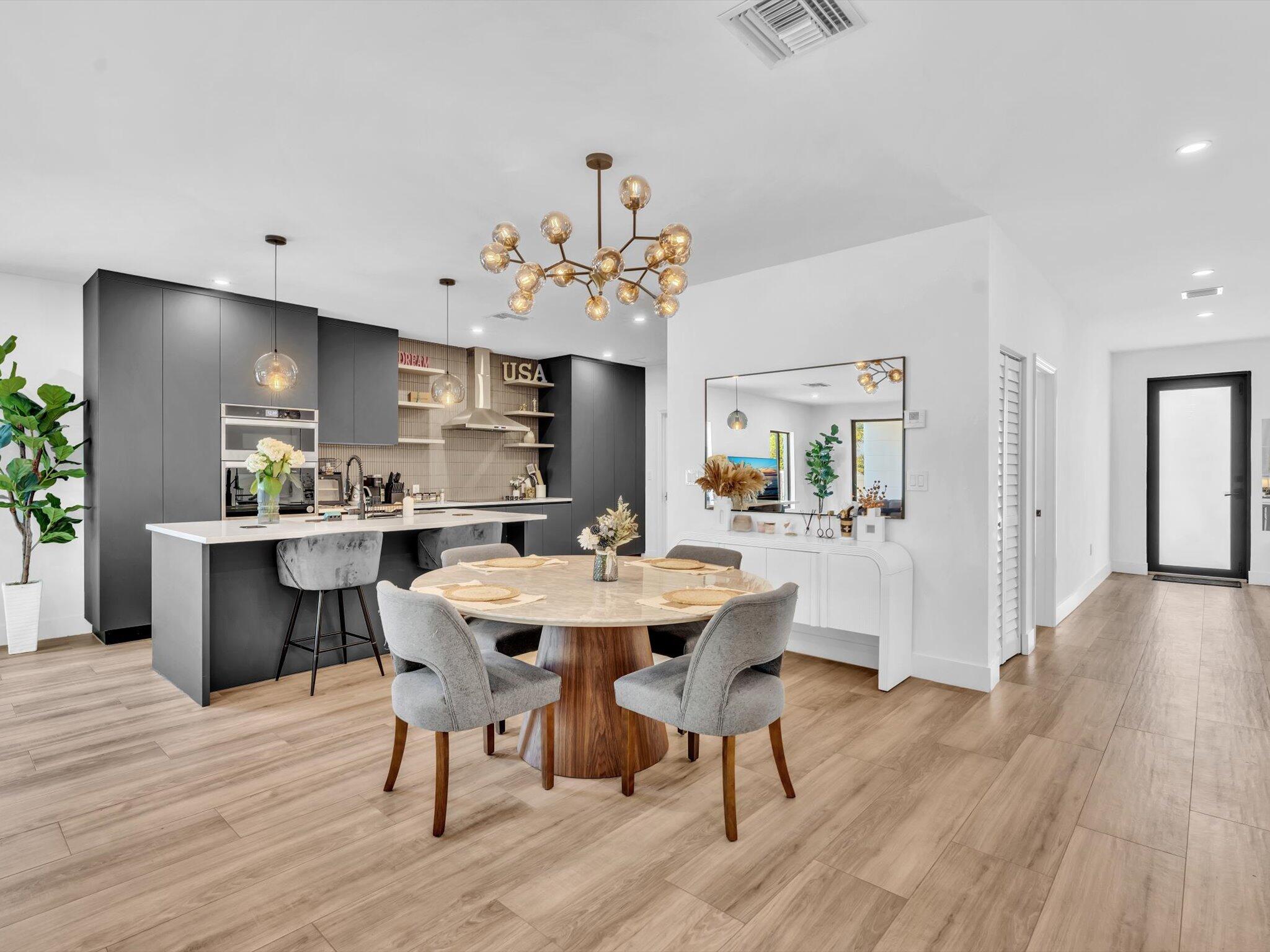 LAUDERDALE PARK 6-33 1/2 - Residential