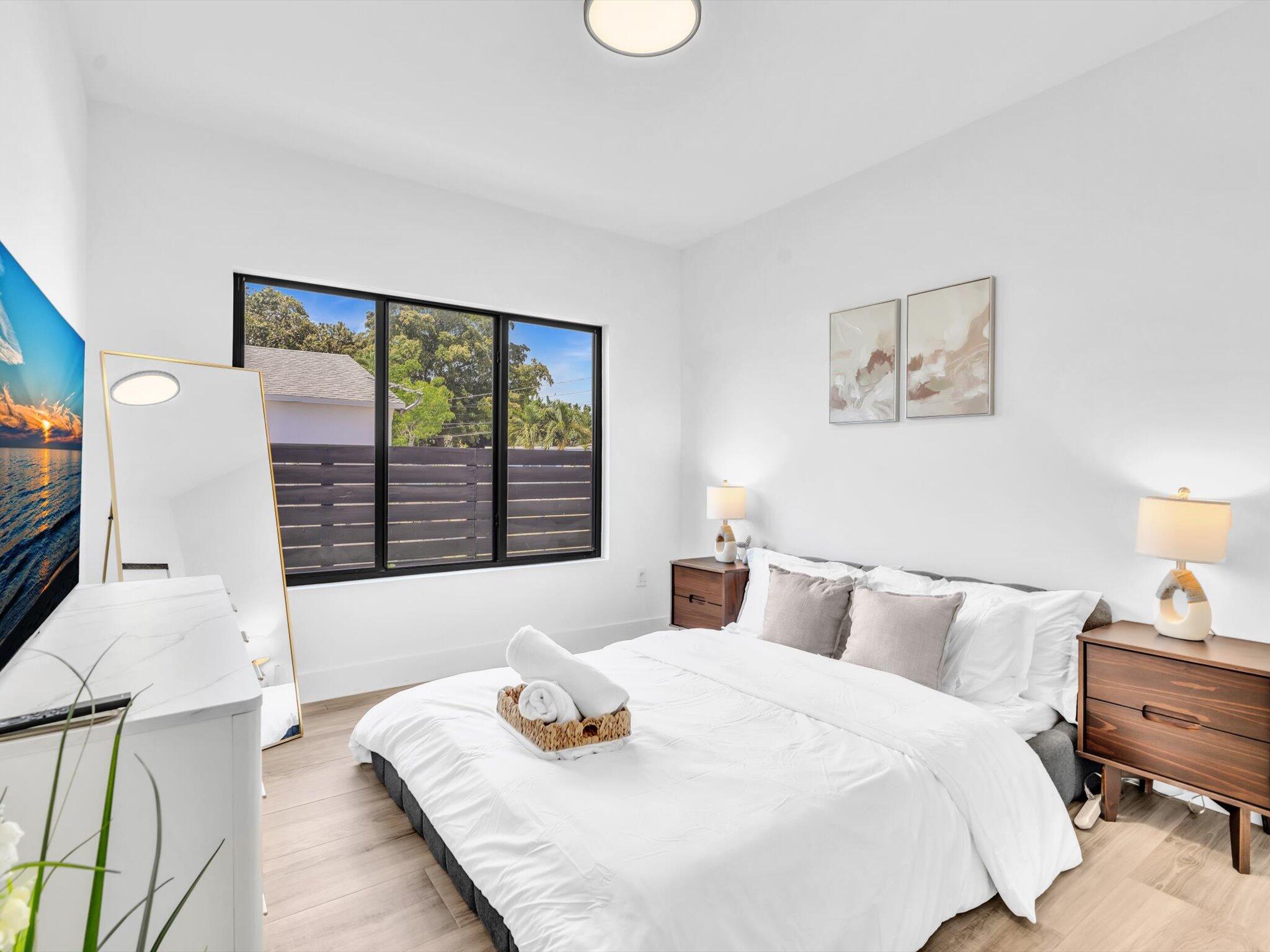 LAUDERDALE PARK 6-33 1/2 - Residential