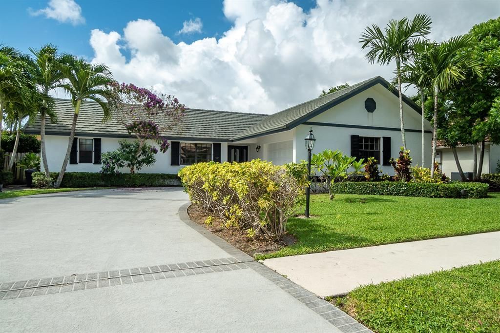 Photo of 2838 Bayonne Drive, West Palm Beach, FL 33410 (MLS # R10742723)