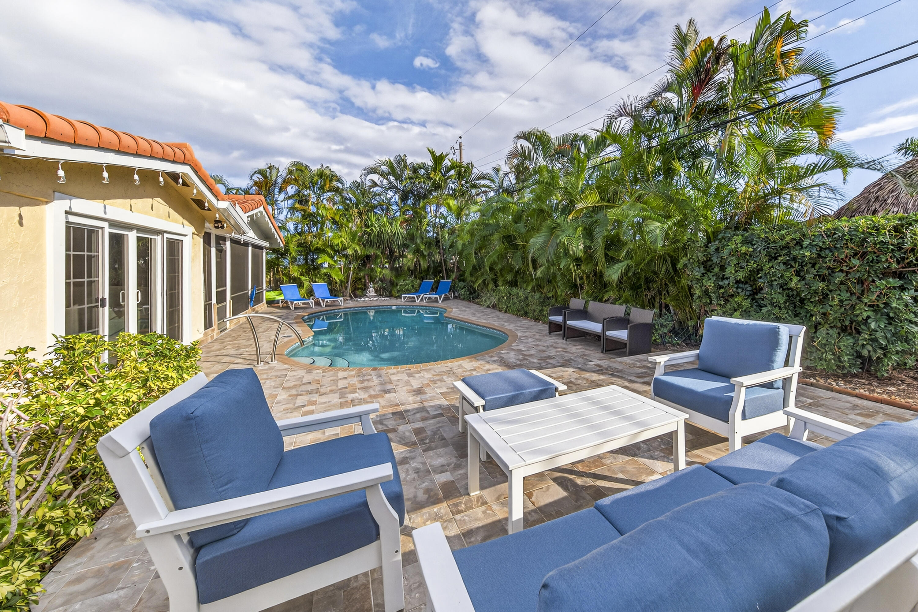 COVE 3RD SEC - Residential