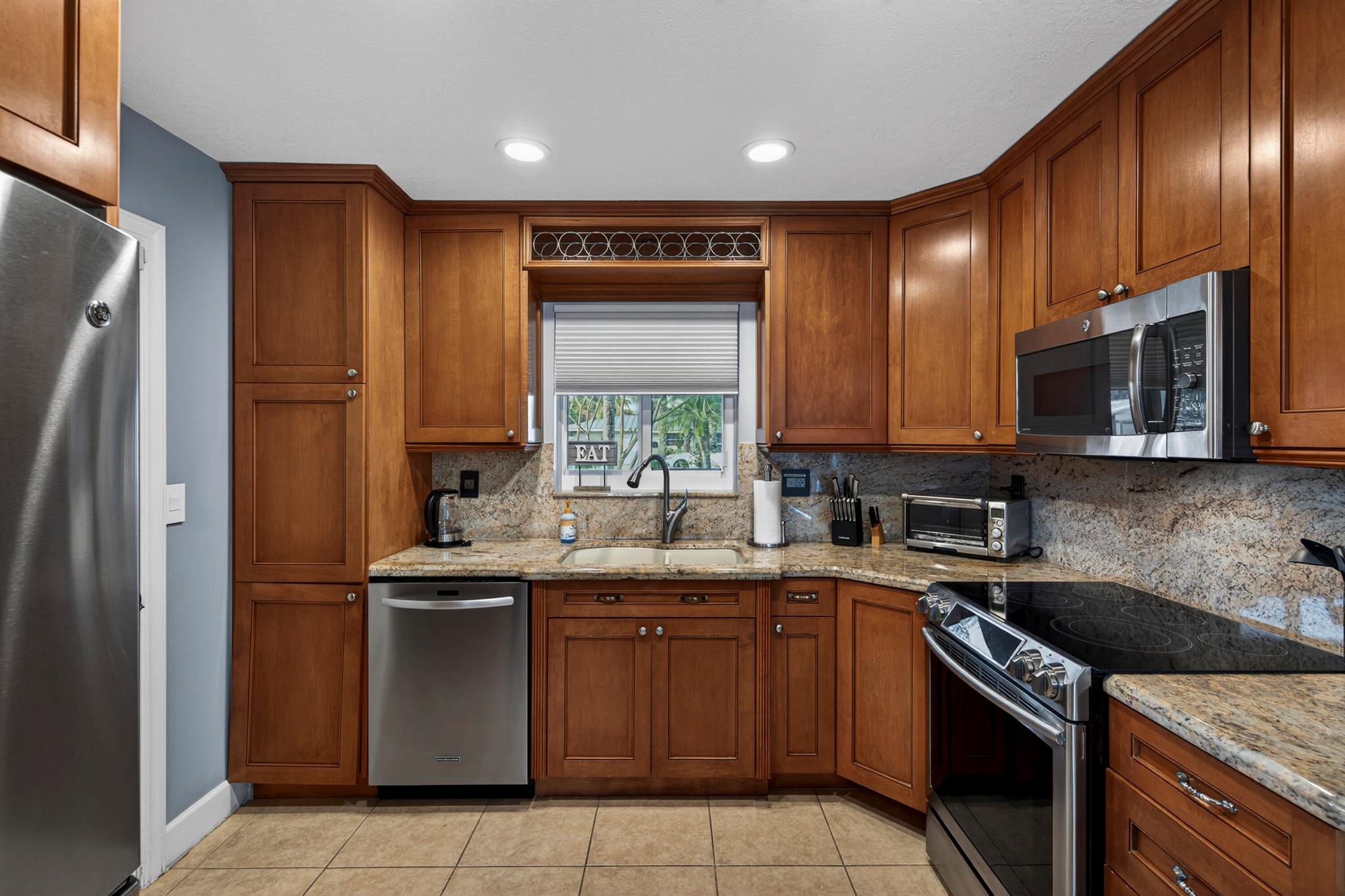 COVE 3RD SEC - Residential