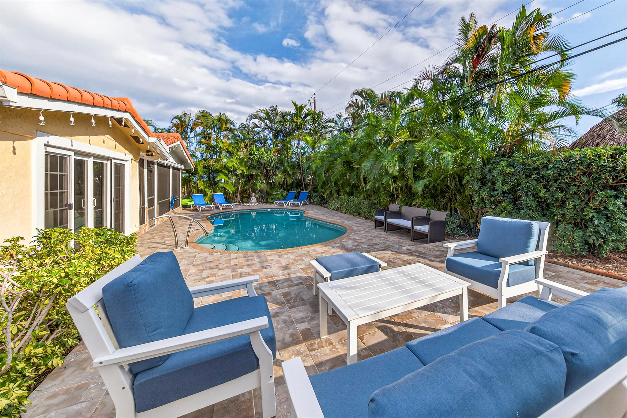 COVE 3RD SEC - Residential