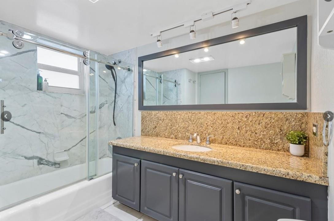 HILLSBOFRO WINDSOR - Residential Lease