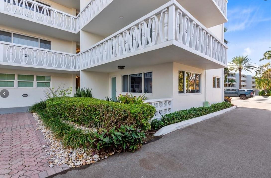 HILLSBOFRO WINDSOR - Residential Lease