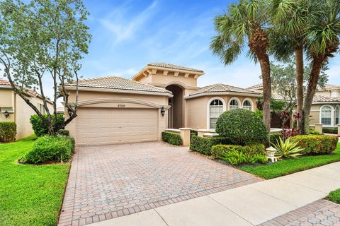 Tiny photo for 8769 Via Grande E, Wellington, FL 33411 (MLS # B26048508)
