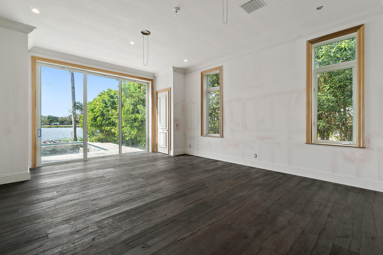 HIBISCUS LAKE EST - Residential