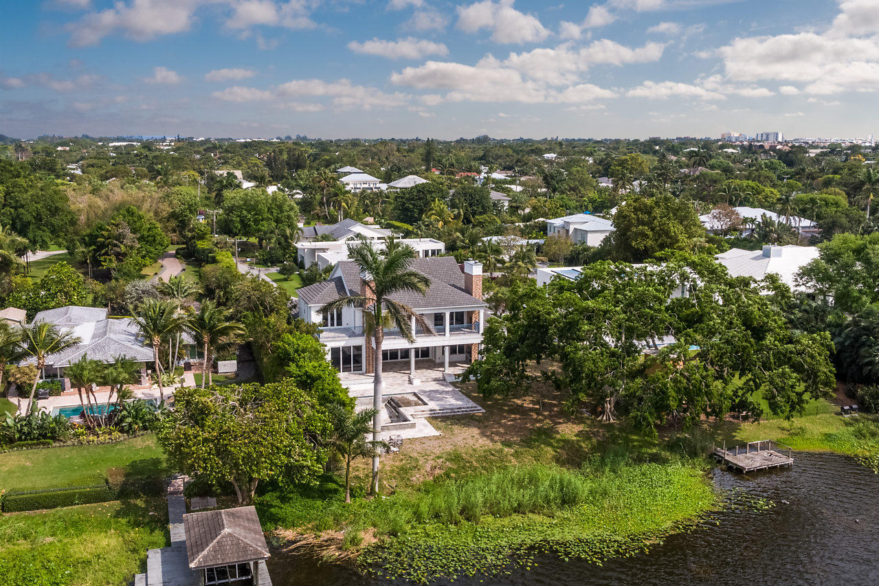 HIBISCUS LAKE EST - Residential
