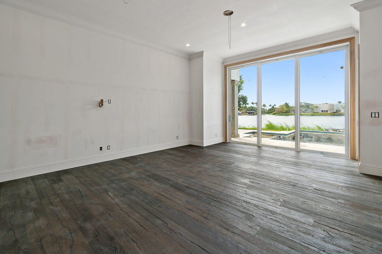 HIBISCUS LAKE EST - Residential