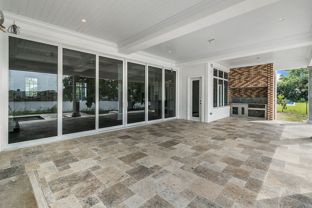 HIBISCUS LAKE EST - Residential