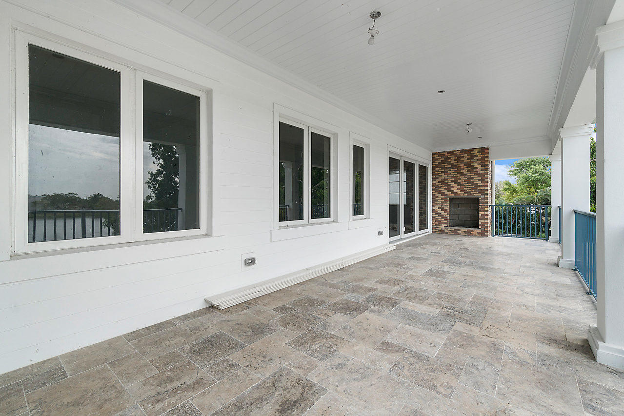 HIBISCUS LAKE EST - Residential