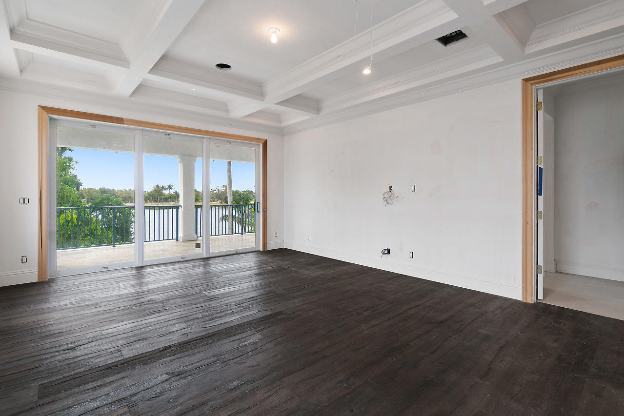 HIBISCUS LAKE EST - Residential