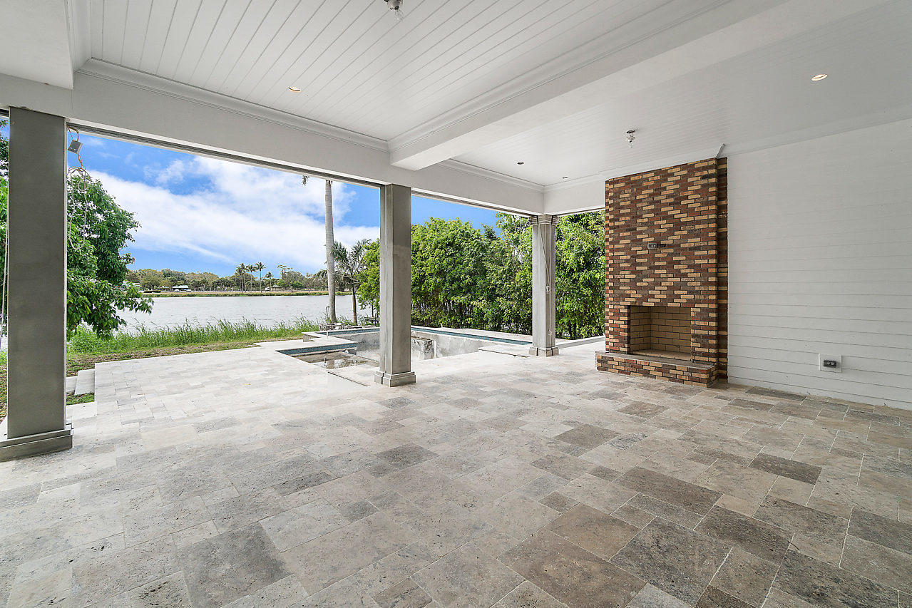 HIBISCUS LAKE EST - Residential