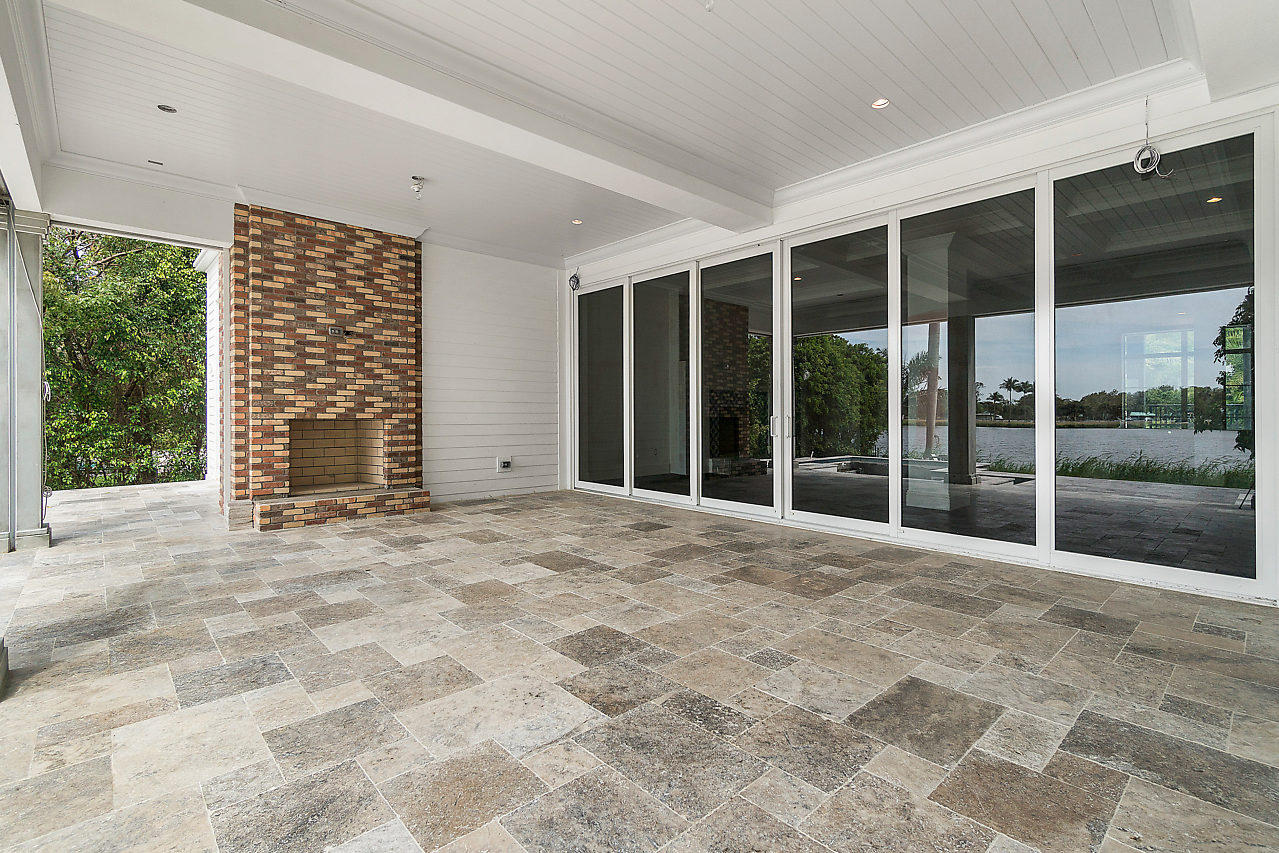 HIBISCUS LAKE EST - Residential