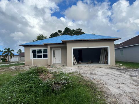 A home in Port St Lucie