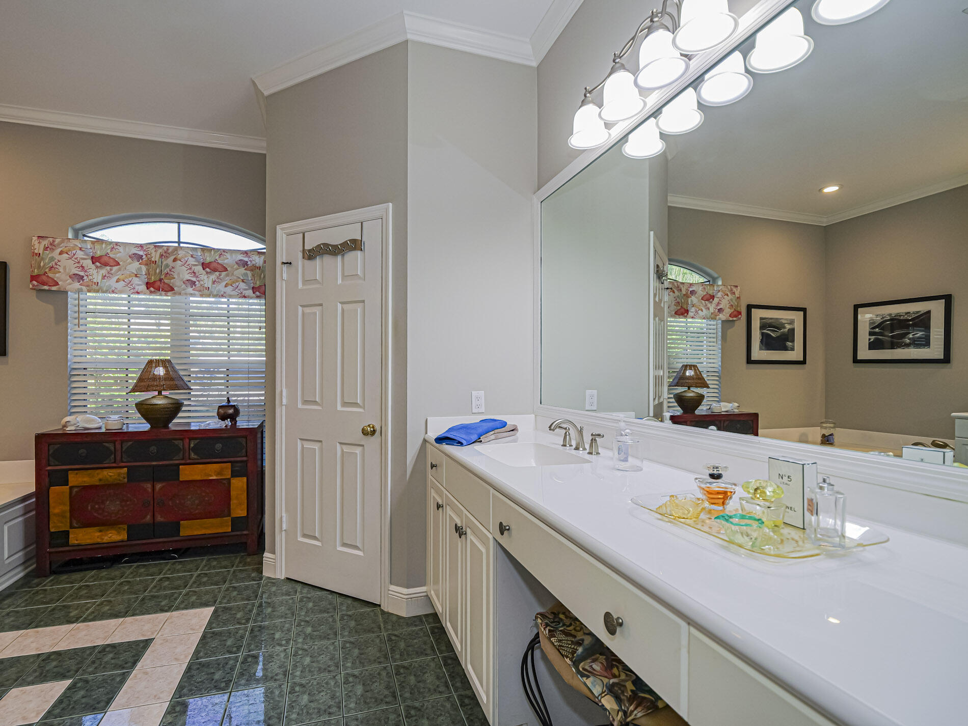 SANDPOINTE WEST SUB - Residential