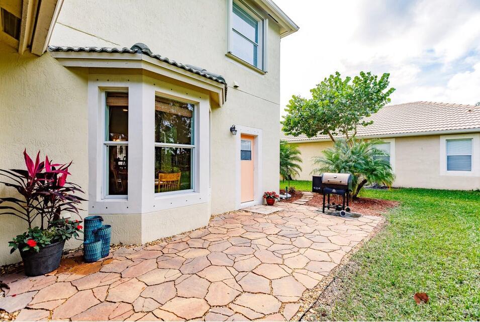 GABLES AT NORTHLAKE 1 - Residential