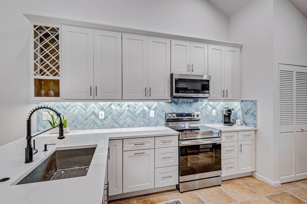 Photo of 705 Sea Oats Drive #B-3, Juno Beach, FL 33408 (MLS # R10946027)