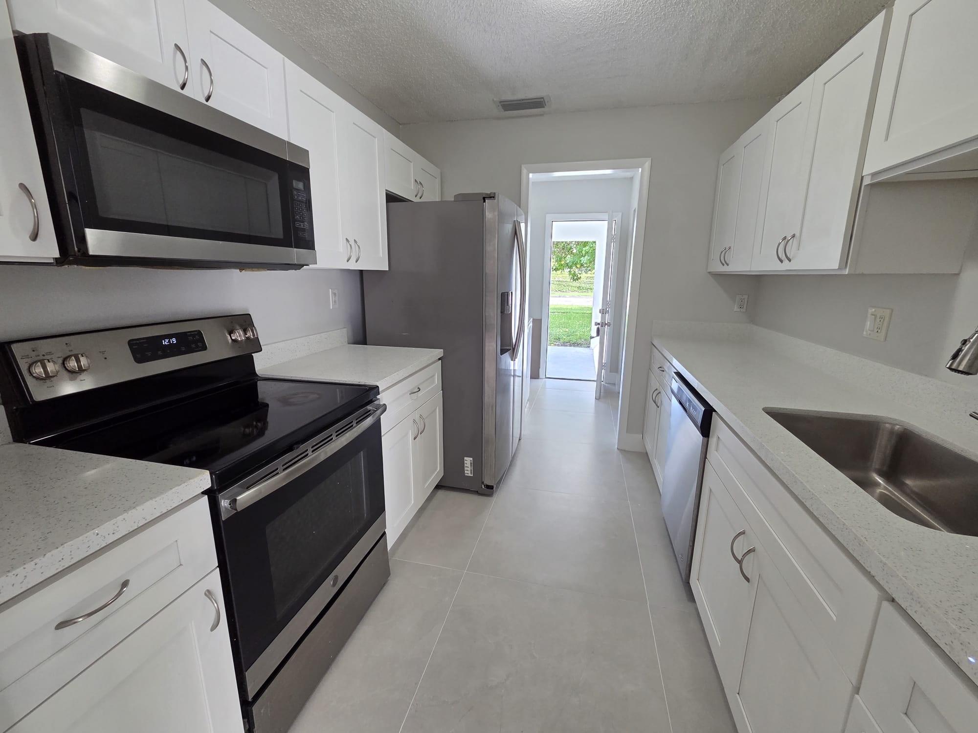 DRIFTWOOD ESTATES NO 2 - Residential Lease