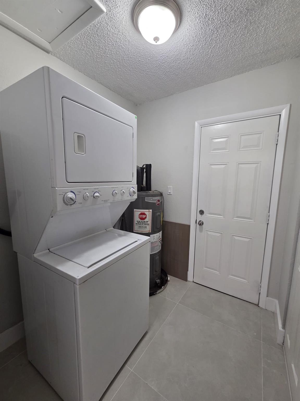 DRIFTWOOD ESTATES NO 2 - Residential Lease