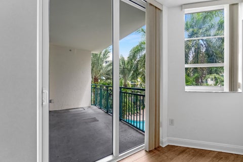 Tiny photo for 510 NW 84th Avenue #428, Plantation, FL 33324 (MLS # B26083209)