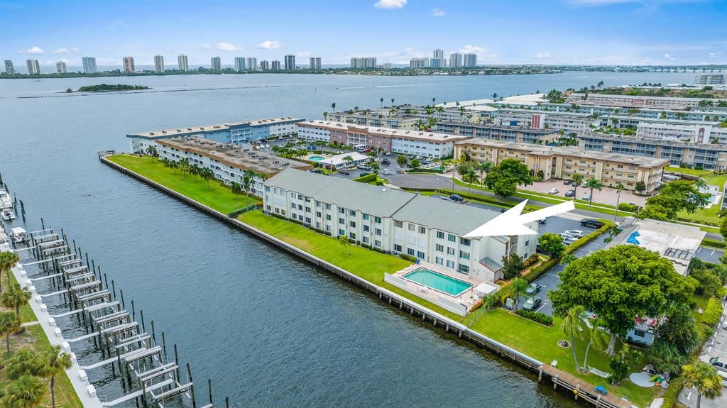 Photo of 125 Shore Court Ct #301b, North Palm Beach, FL 33408 (MLS # R10819908)