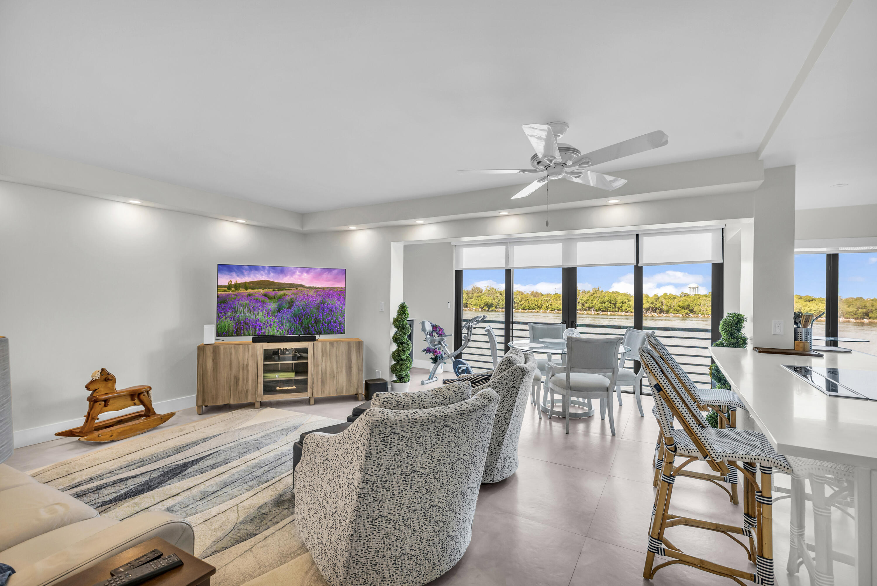 YACHT HARBOUR VILLAS CONDO - Residential Lease