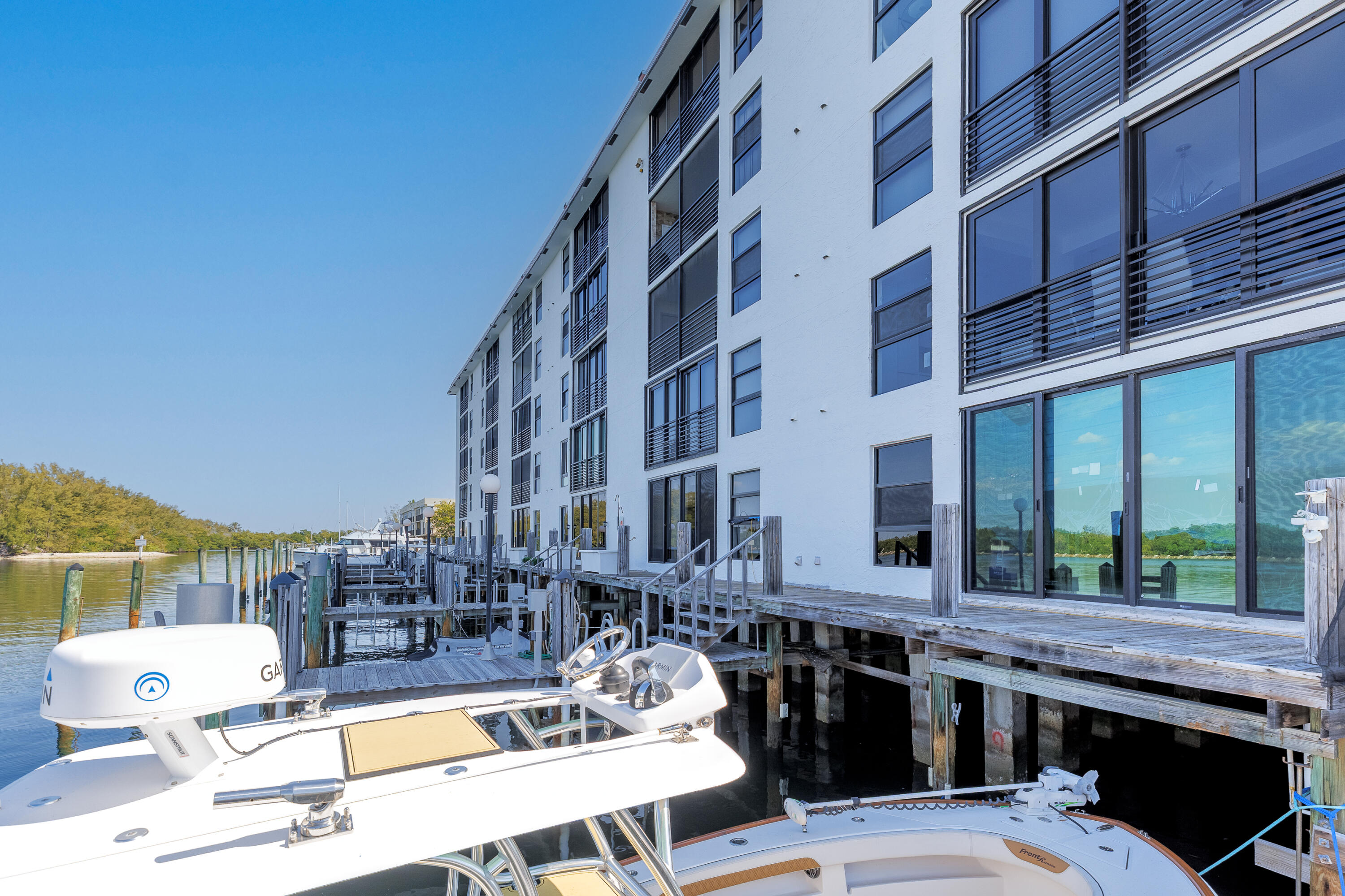 YACHT HARBOUR VILLAS CONDO - Residential Lease