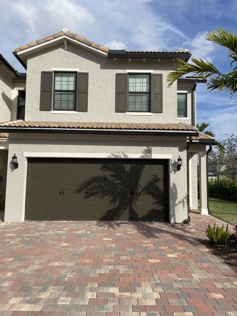 FIELDS AT GULFSTREAM POLO - Residential Lease