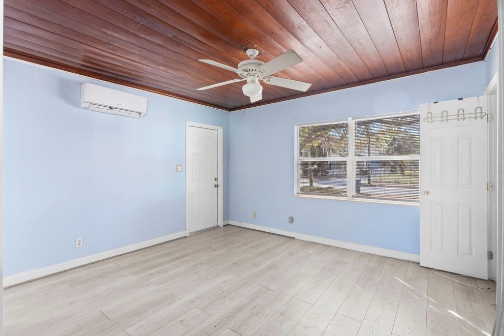 Photo of 602 Texas Court, Fort Pierce, FL 34950 (MLS # F10555180)