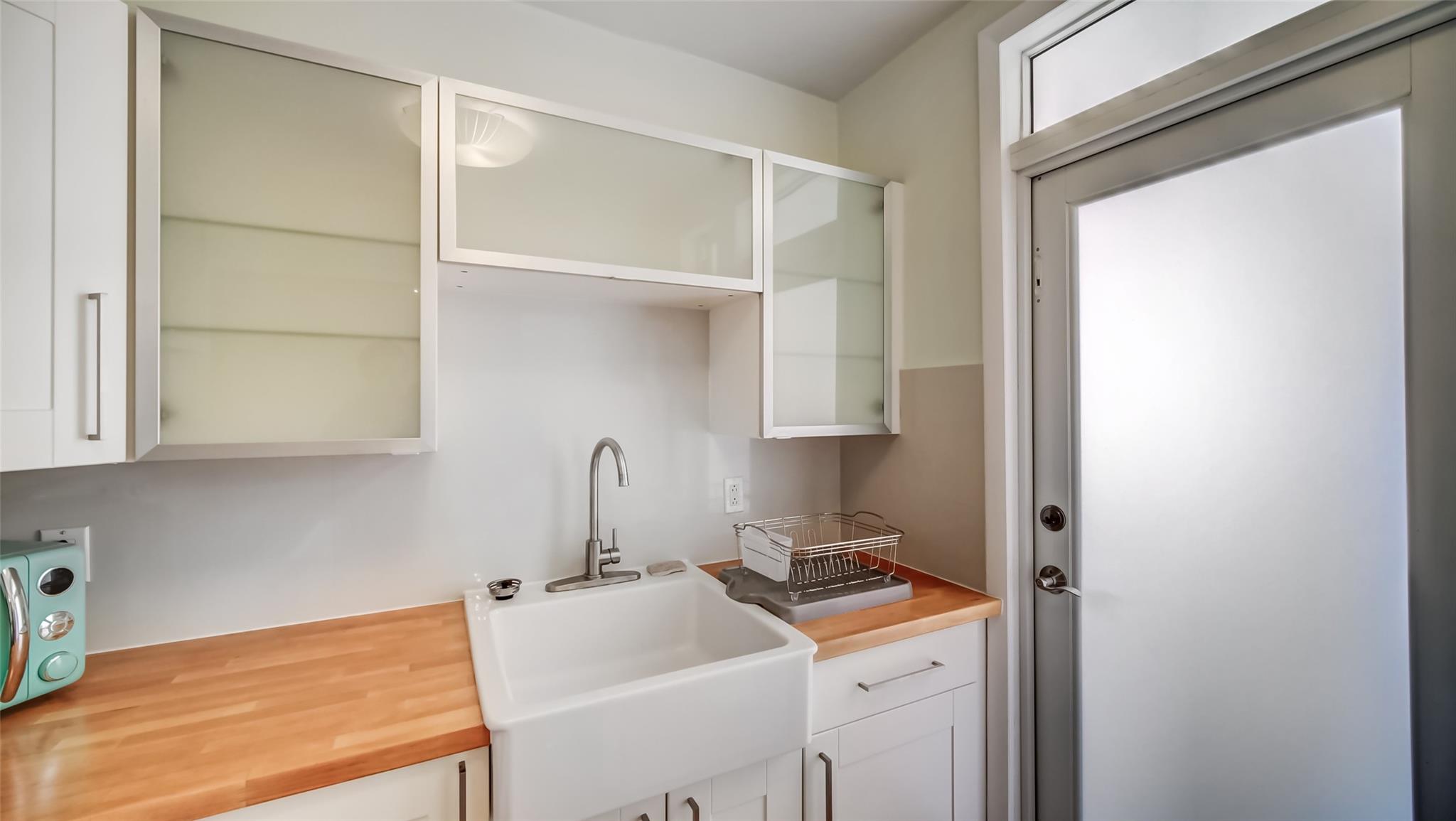 Tower East Incorporated C - Residential Lease