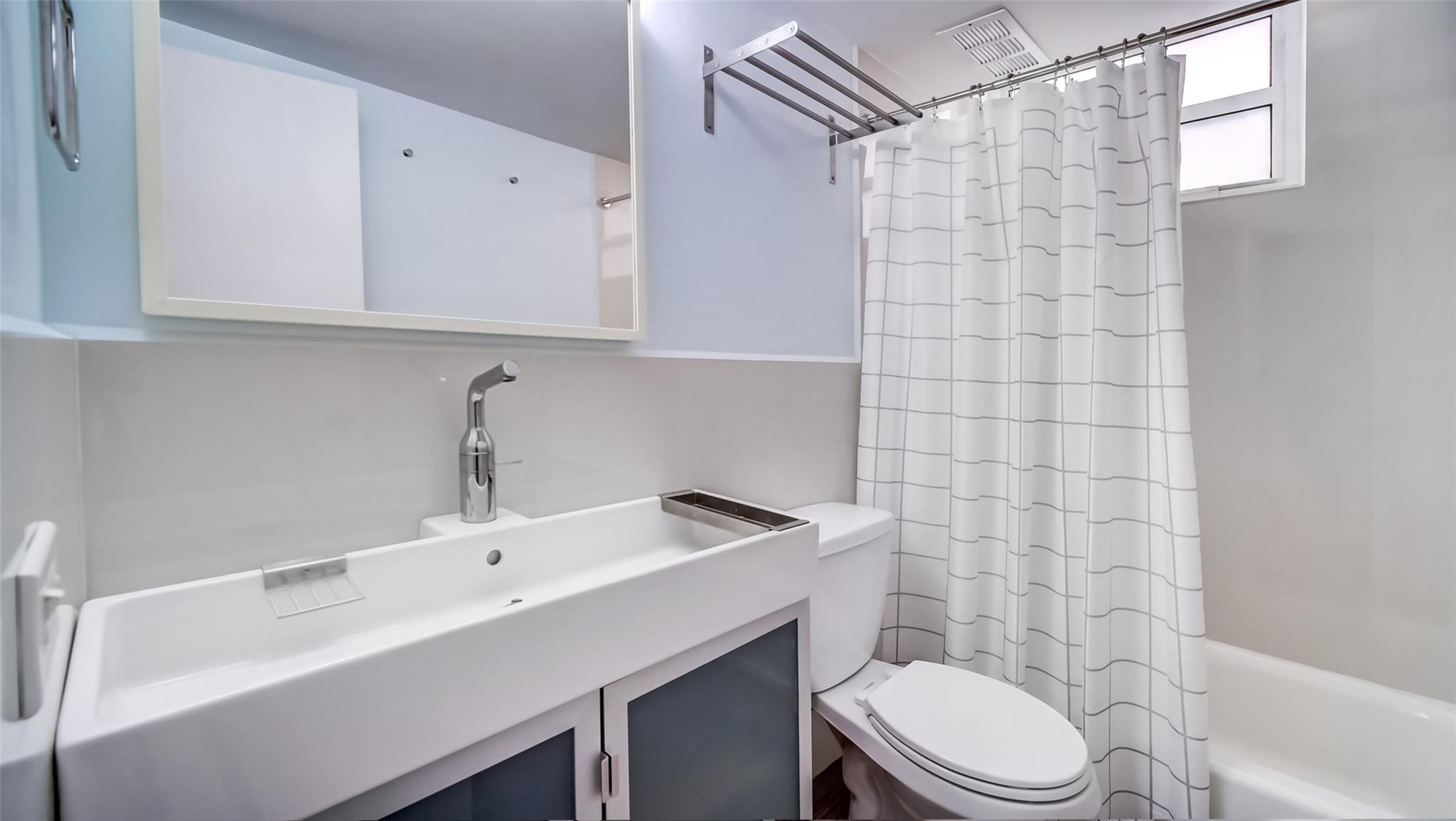 Tower East Incorporated C - Residential Lease