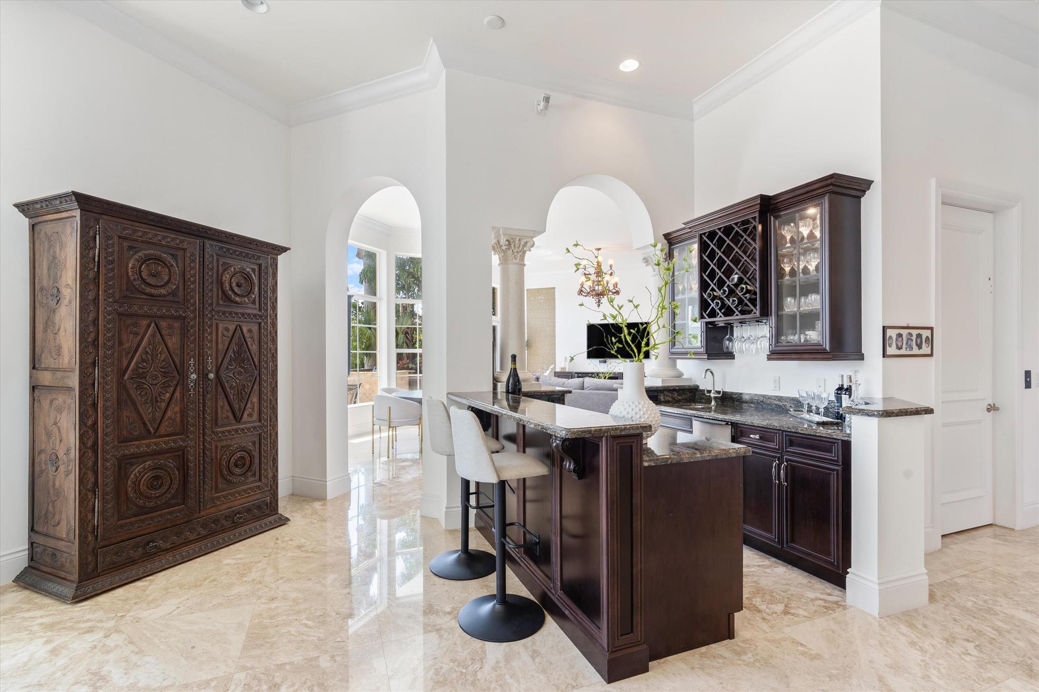 TROPIC ISLE - Residential