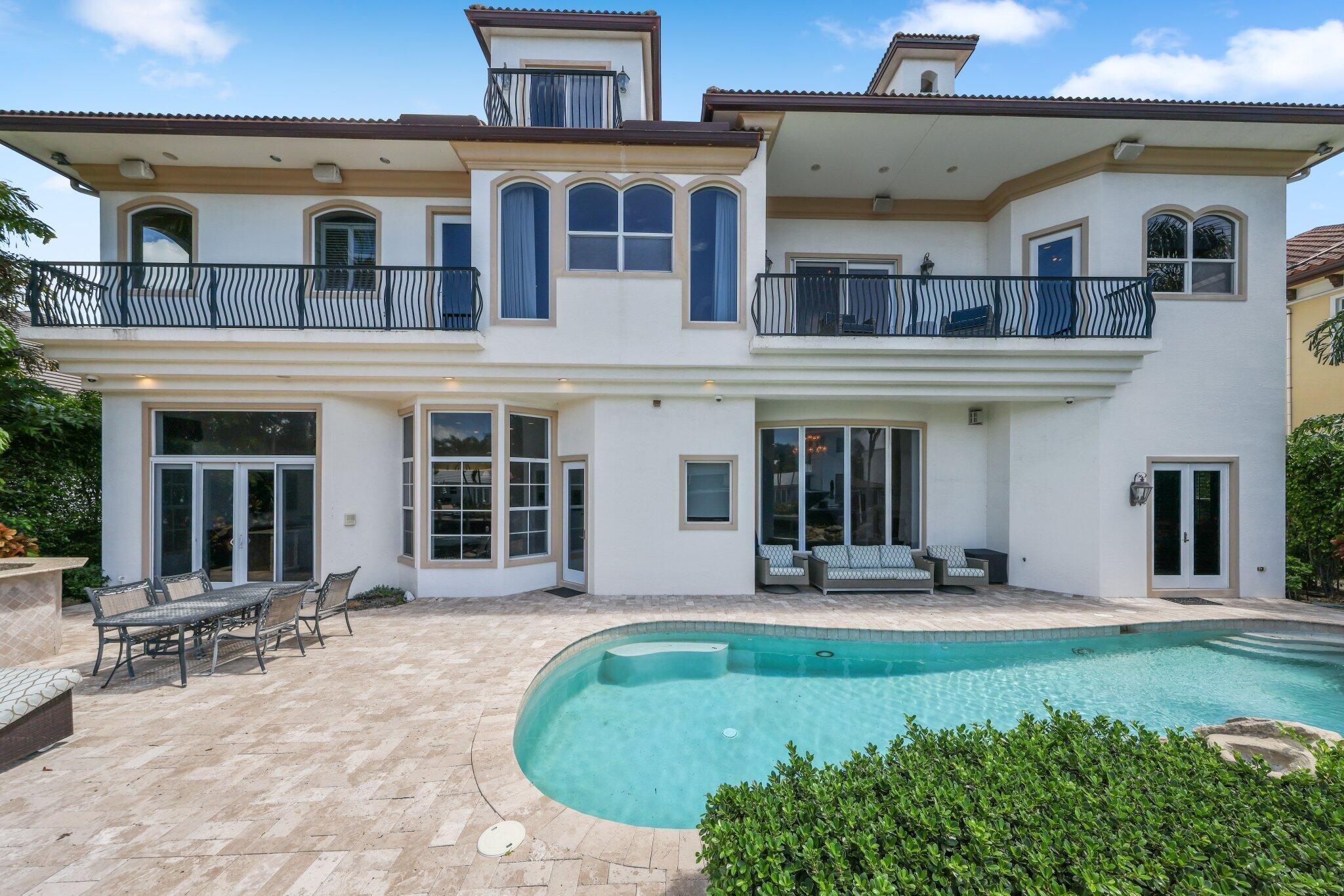 TROPIC ISLE - Residential