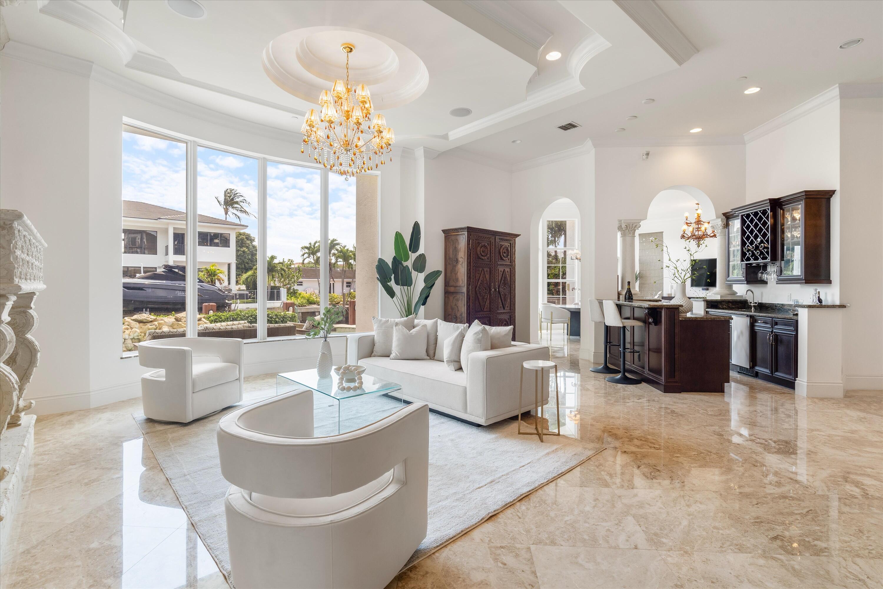 TROPIC ISLE - Residential