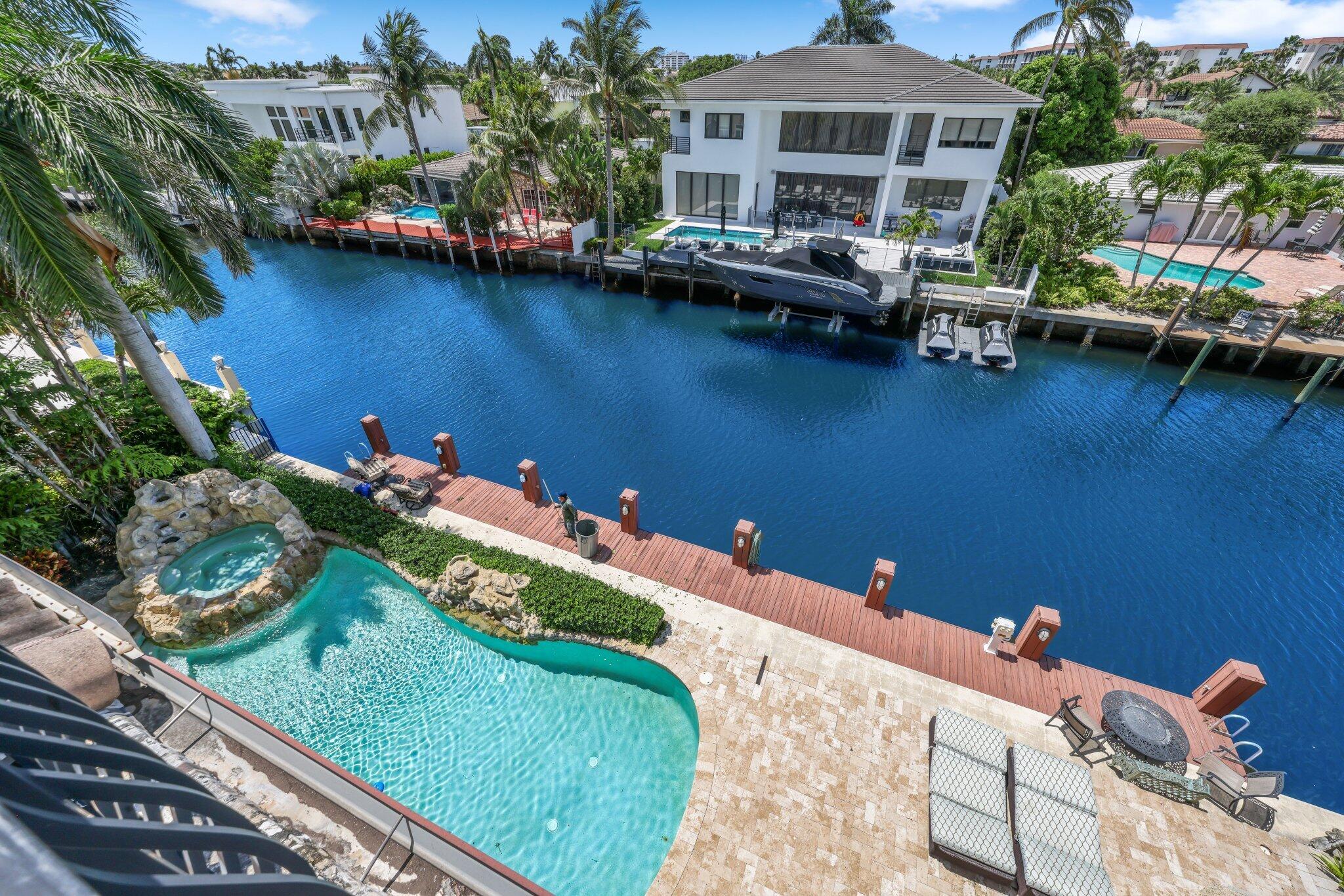 TROPIC ISLE - Residential