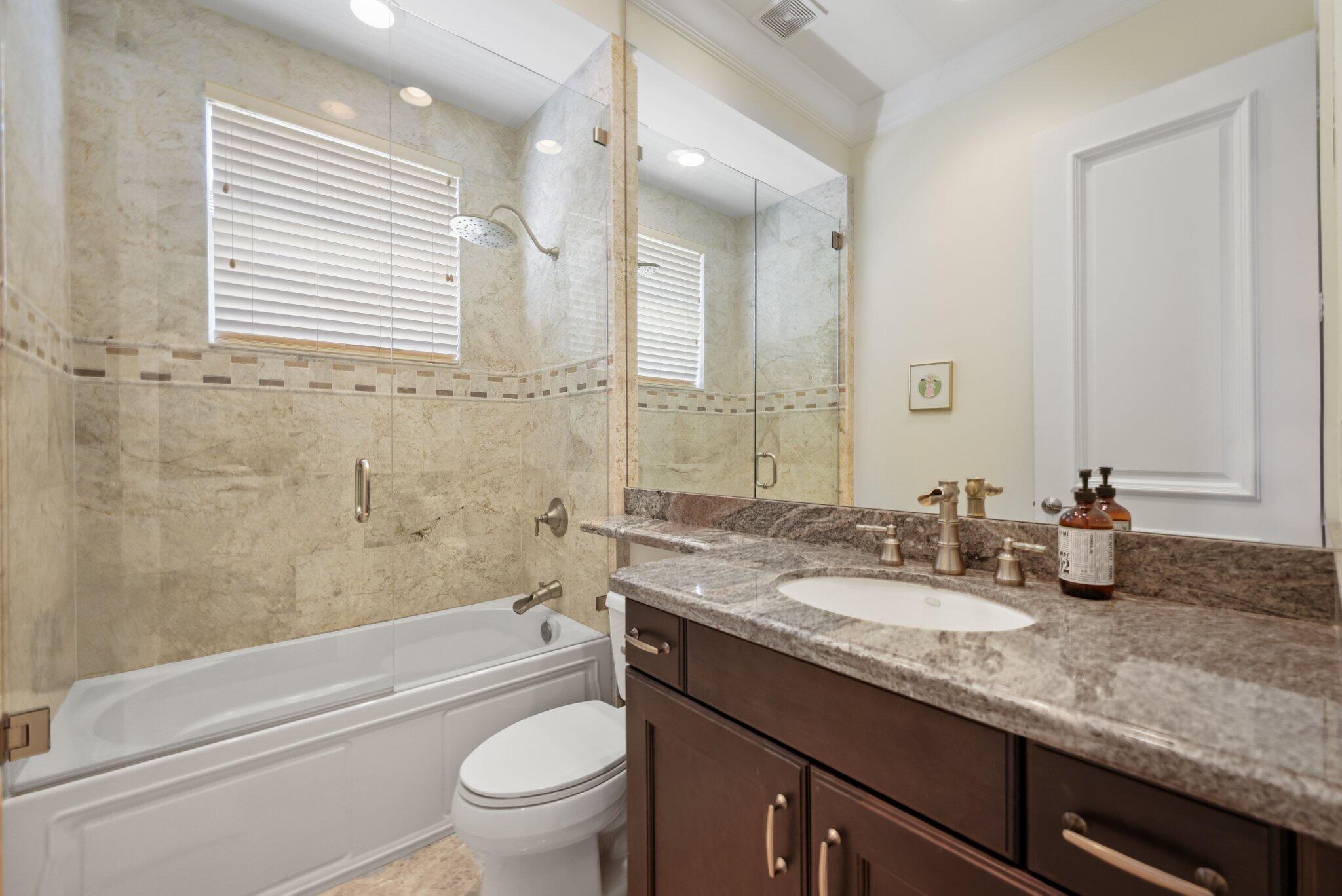 TROPIC ISLE - Residential