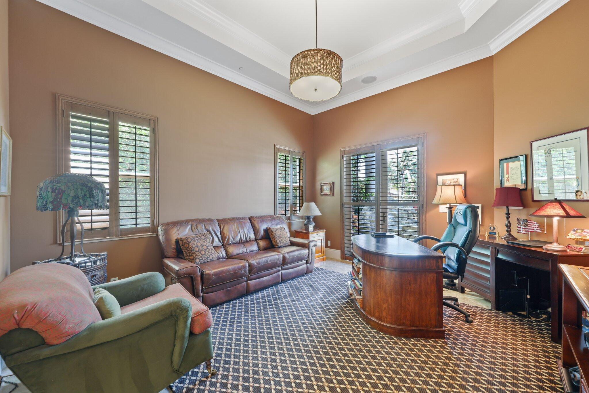 TROPIC ISLE - Residential