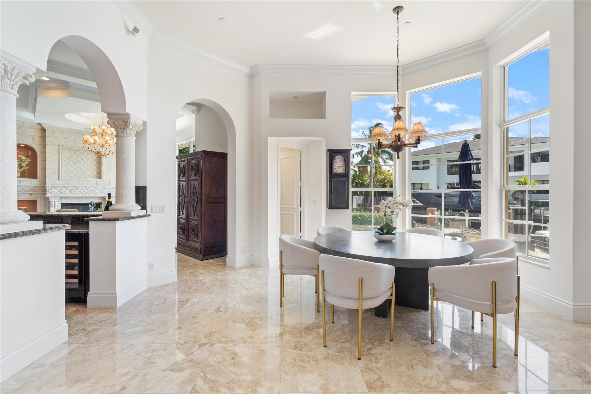 TROPIC ISLE - Residential