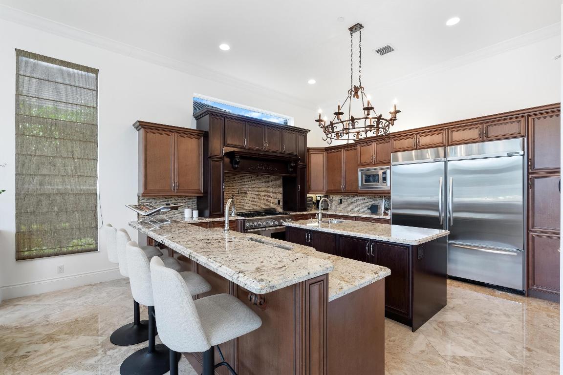 TROPIC ISLE - Residential