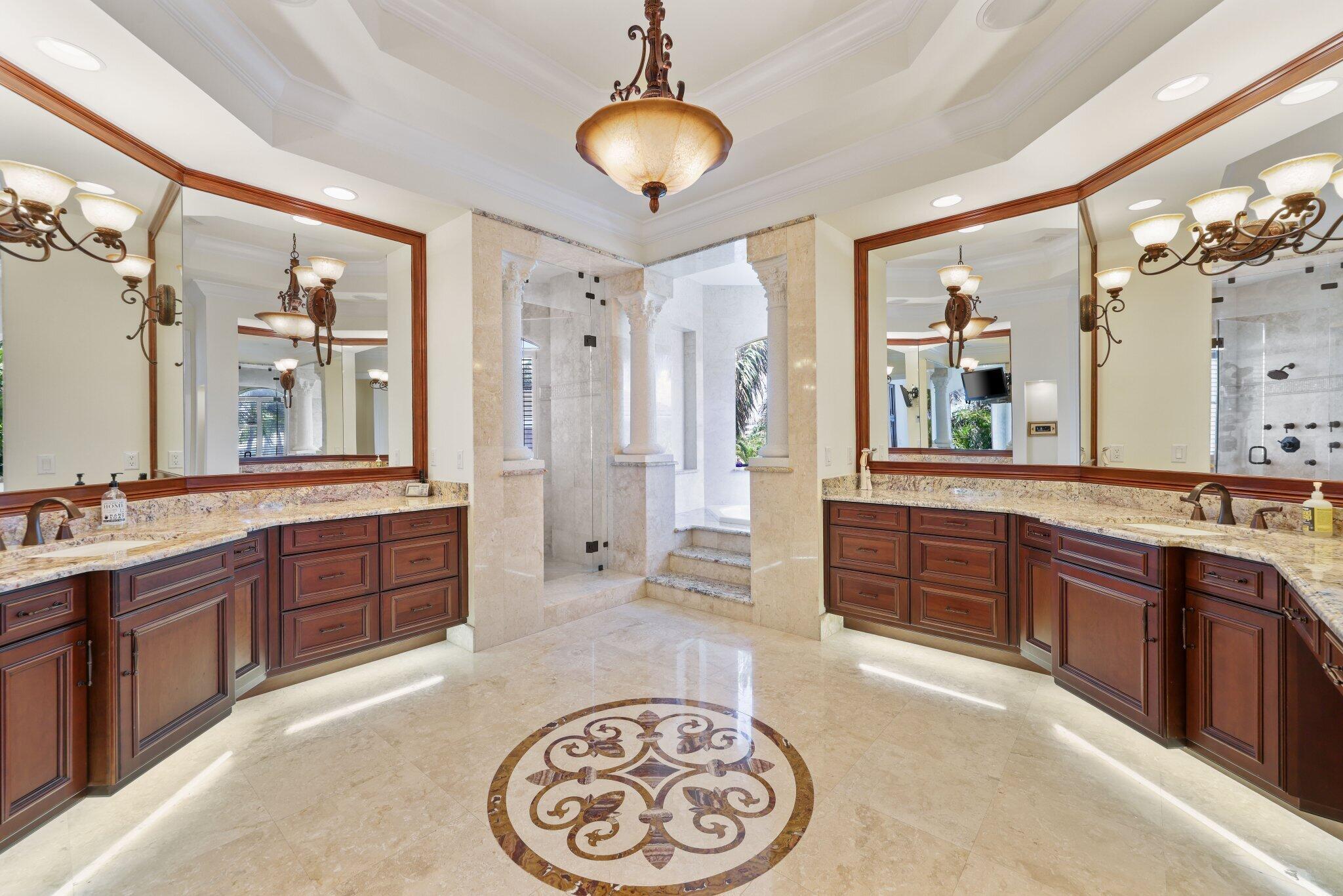 TROPIC ISLE - Residential