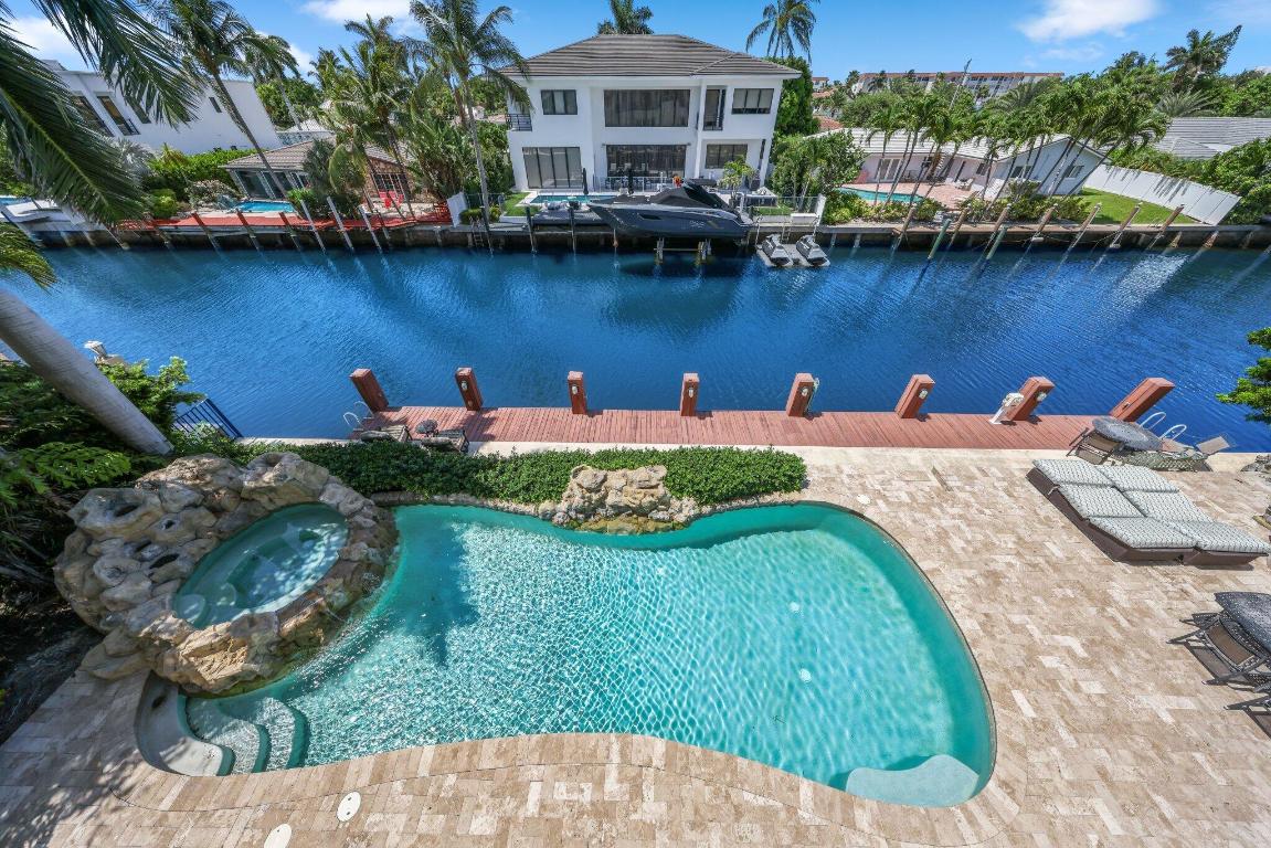 TROPIC ISLE - Residential