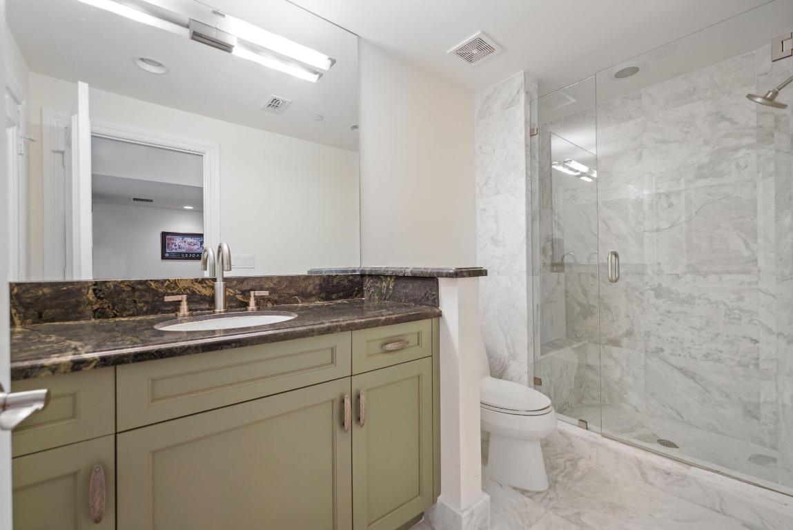 TROPIC ISLE - Residential