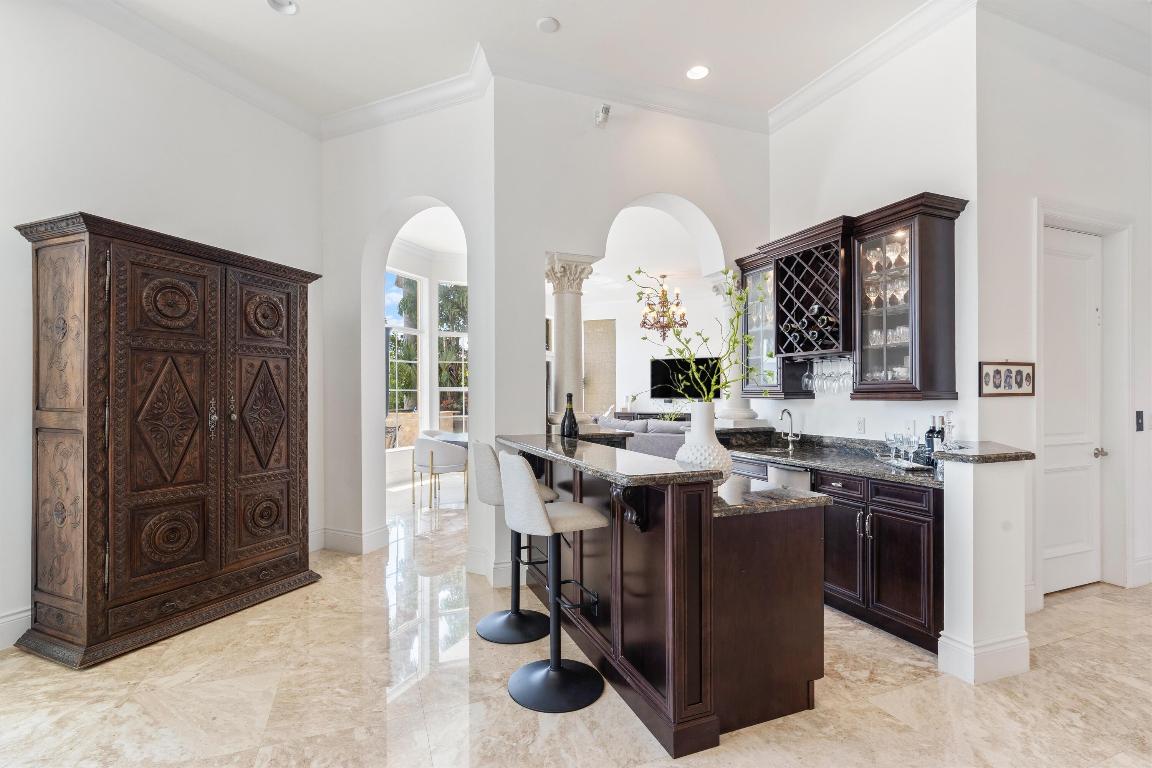 TROPIC ISLE - Residential